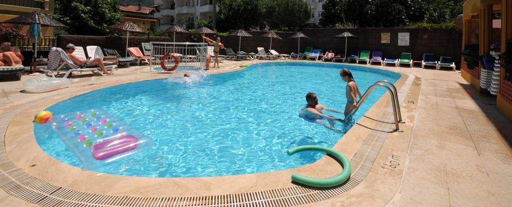 מרמריס Kleopatra Apartments Icmeler מראה חיצוני תמונה
